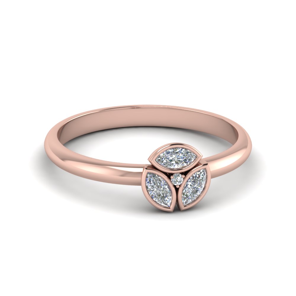 3 Marquise Round Design Diamond Ring